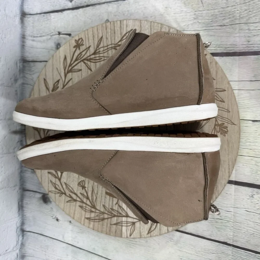 Olukai Manu Hope Slip On Ankle Booties Womens Size 8 Tan Nubuck Wool Lined